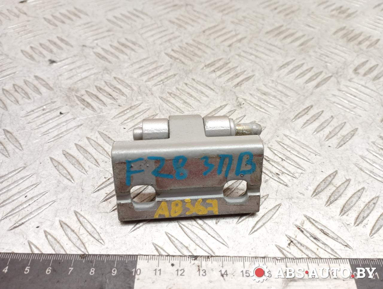 петля двери Volvo XC70 1 поколение 2004, 2.4 л., дизель, АКПП, универсал - фото №1