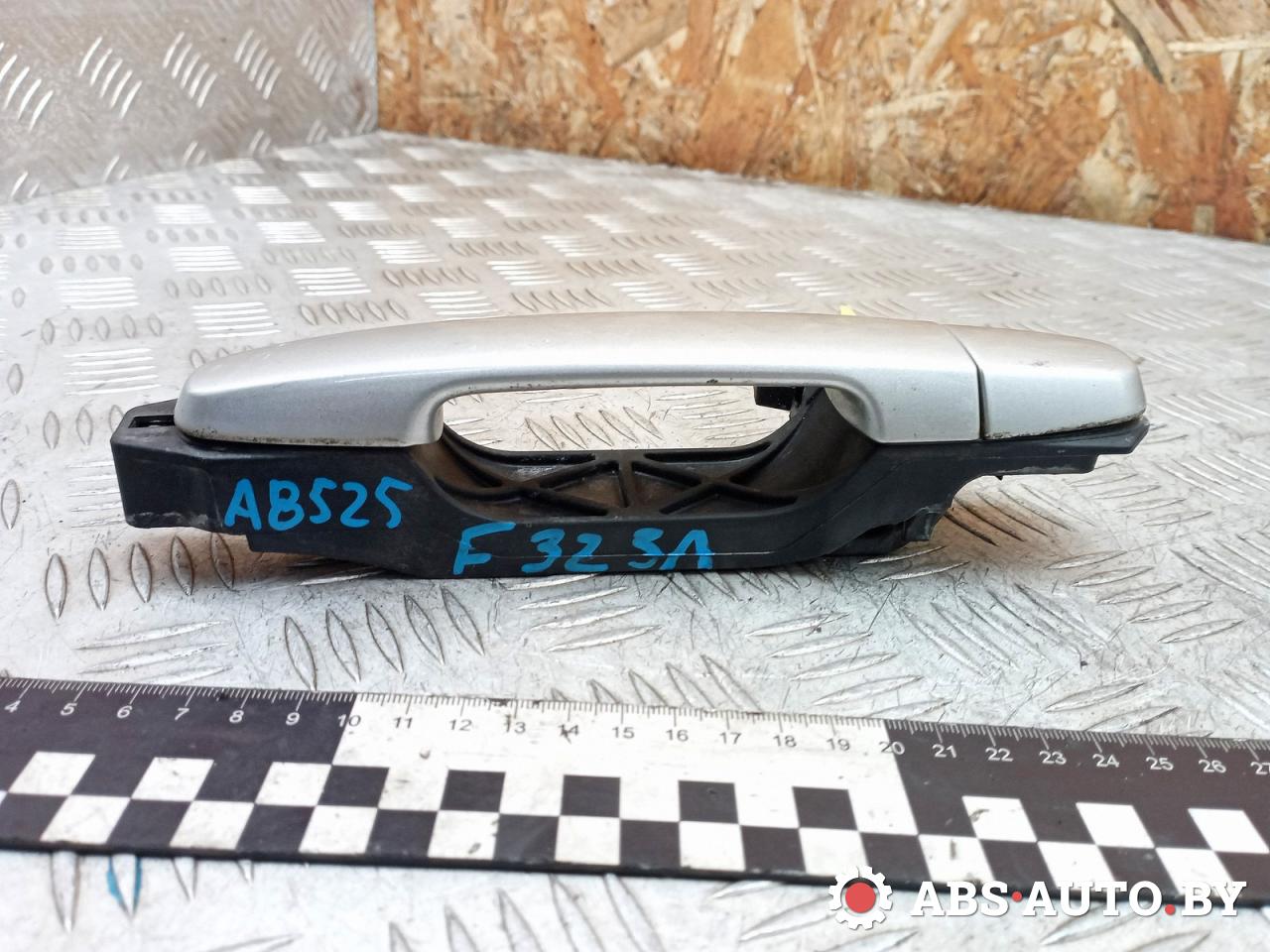 ручка наружная задняя левая Toyota RAV4 3 поколение (XA30) 2006, 2.2 л., дизель, МКПП, внедорожник 5 дв. - фото №1