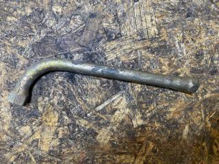 ключ колесный (балонный) Audi 100 4A/C4 1994, 431012235A