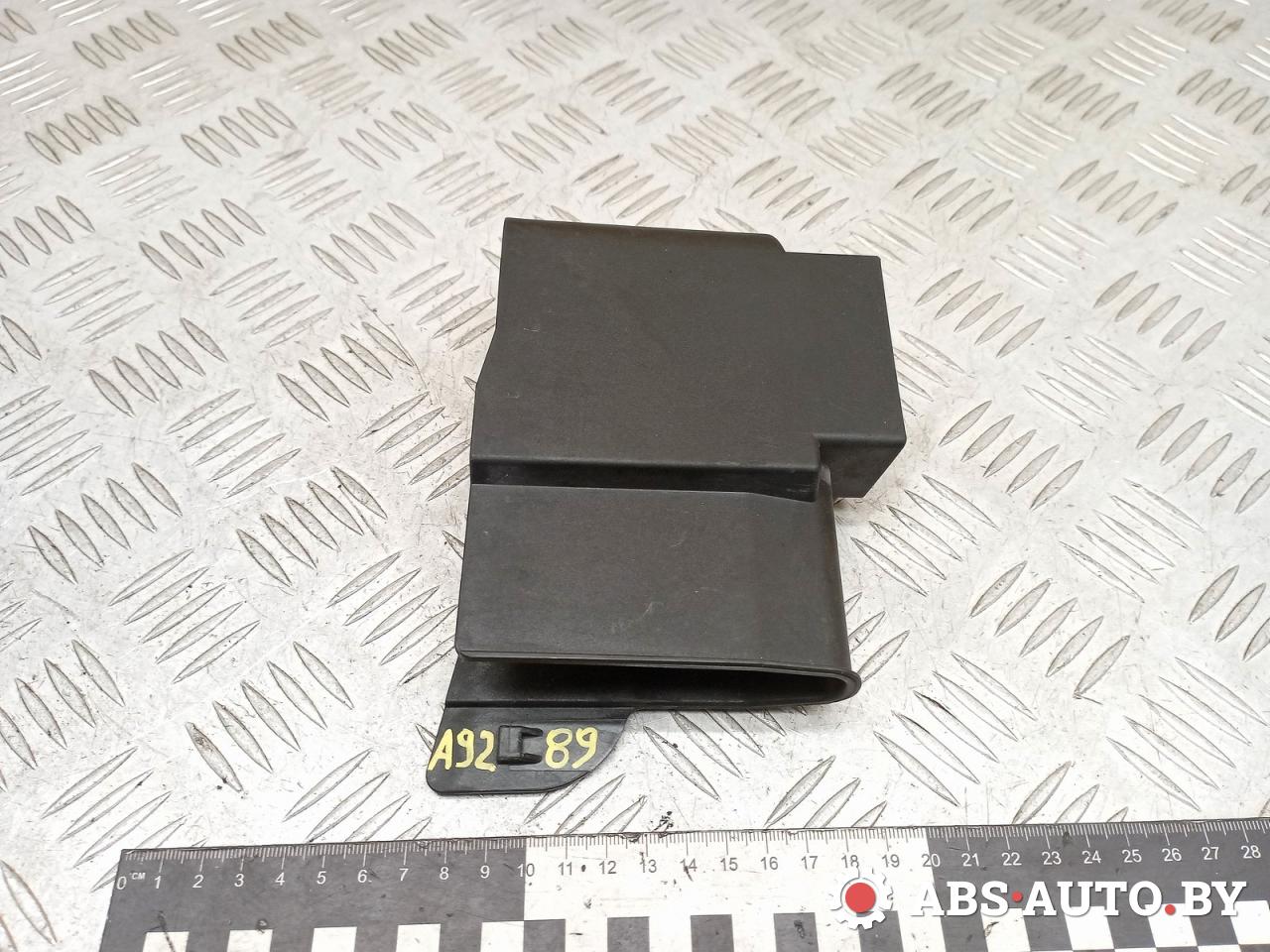 планка под капот Porsche Macan 1 поколение 2015, 95B937115A - фото №1