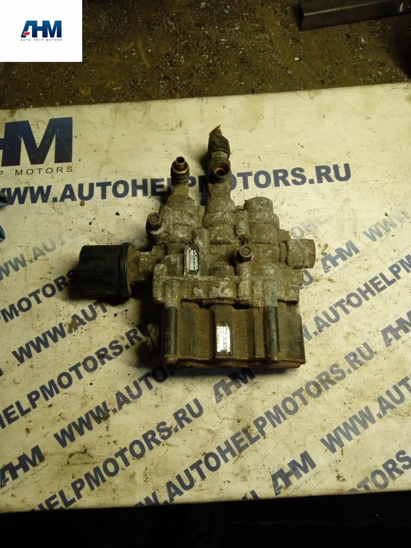 кран уровня подвески Scania R 3 поколение 2011, 4729000610, 1383955, 1383956, 2084508, 4729000617 - фото №1