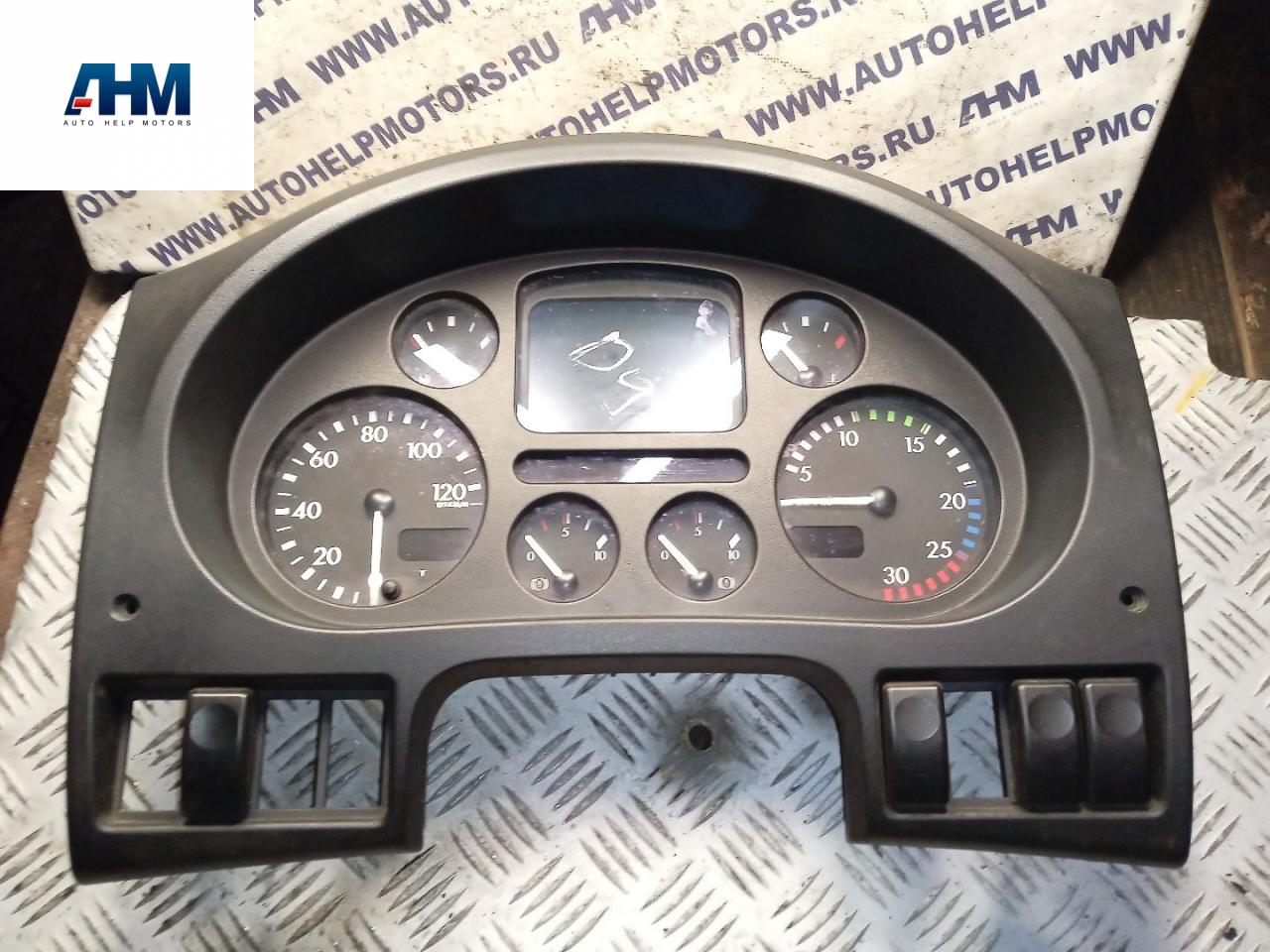 щиток приборов (приборная панель) DAF XF 95 1 поколение 2006, голубой, грузовик, 1669861, 1793049 - фото №1