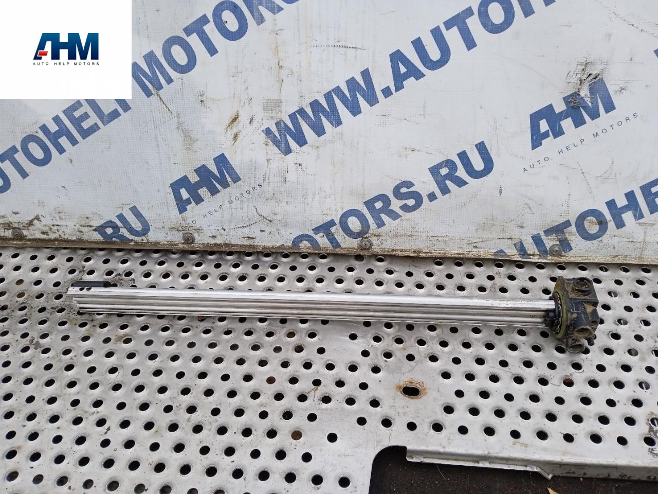 датчик уровня топлива MAN TGA 1 поколение 2008, 81272016084, 81272016076 - фото №1