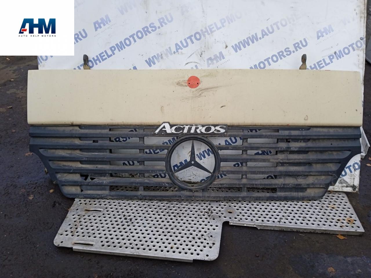 капот Mercedes-Benz Actros 2 поколение (MP2) 2005, A9437500009 - фото №1