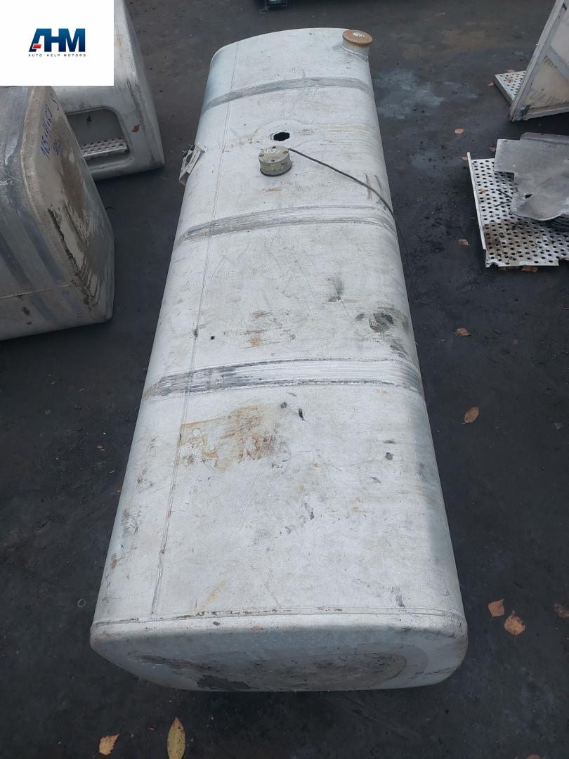 бак топливный DAF XF 105 1 поколение 2008, 1949903, 1733904 - фото №1