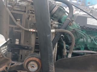 цилиндр подъёма кабины Volvo FH 3 поколение 2014, АКПП, белый, правый руль, 22070283, 22928427, 23679505