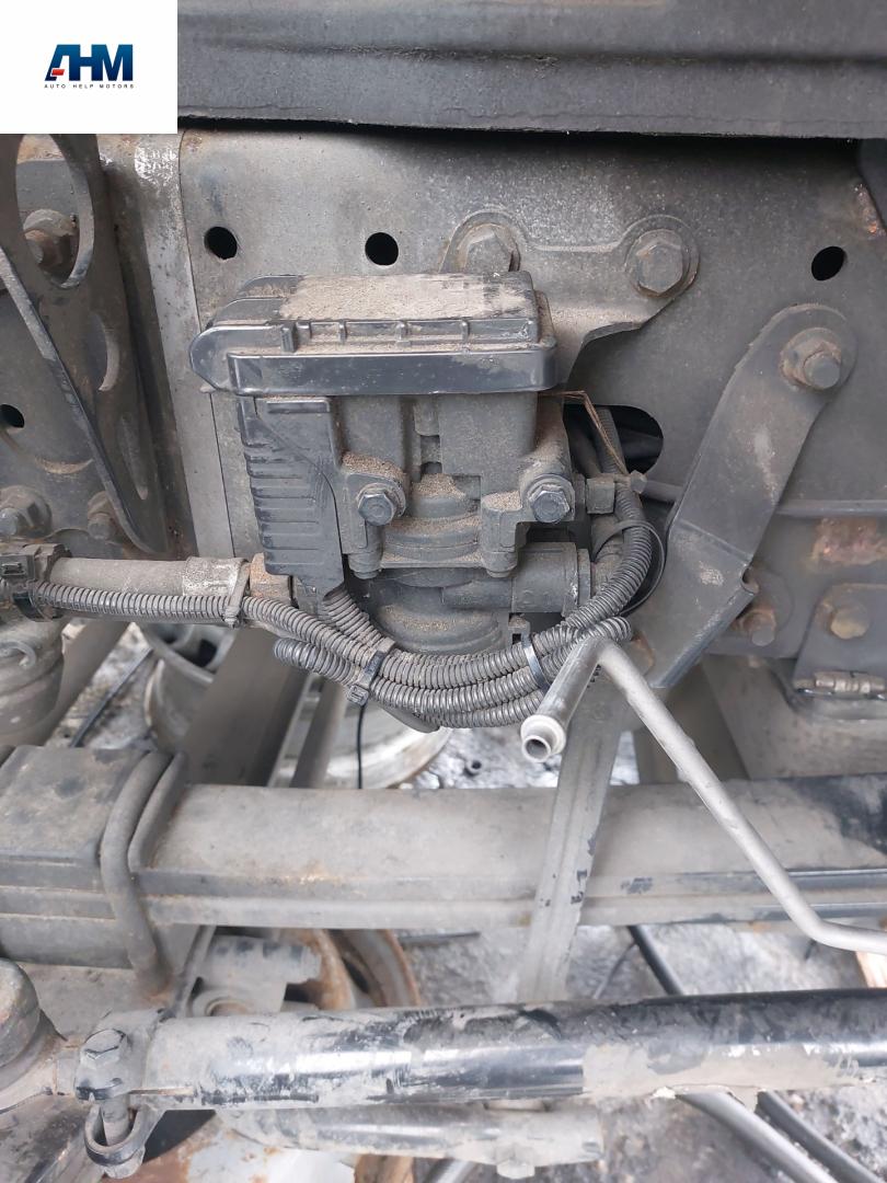 кран модулятор EBS MAN TGS 1 поколение 2017, 12.4 л., D 2676 LF 51, дизель, АКПП, белый, правый руль, 81521066067, 81521069067, K050211N04, K050211, K050211N50 - фото №1