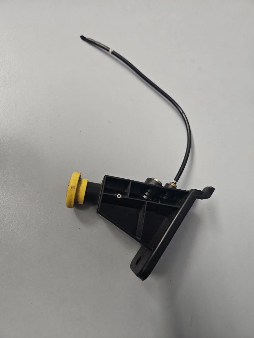 клапан регулировки рулевой колонки Mercedes-Benz Actros 4 поколение (MP4) 2014, 12.8 л., OM 471.900, дизель, белый, правый руль, A9605450214, A9605450314, A9605452983 - фото №1