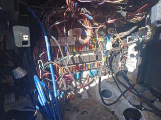 блок предохранителей Mercedes-Benz Actros 4 поколение (MP4) 2014, 12.8 л., OM 471.900, дизель, белый, правый руль, A0014466858, A0014464858, A0014465158