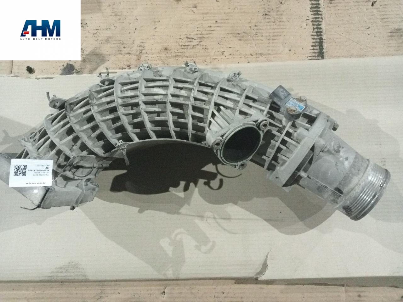 патрубок интеркулера Mercedes-Benz Actros 4 поколение (MP4) 2014, 12.8 л., OM 471.900, дизель, белый, правый руль, A4710902137 - фото №1