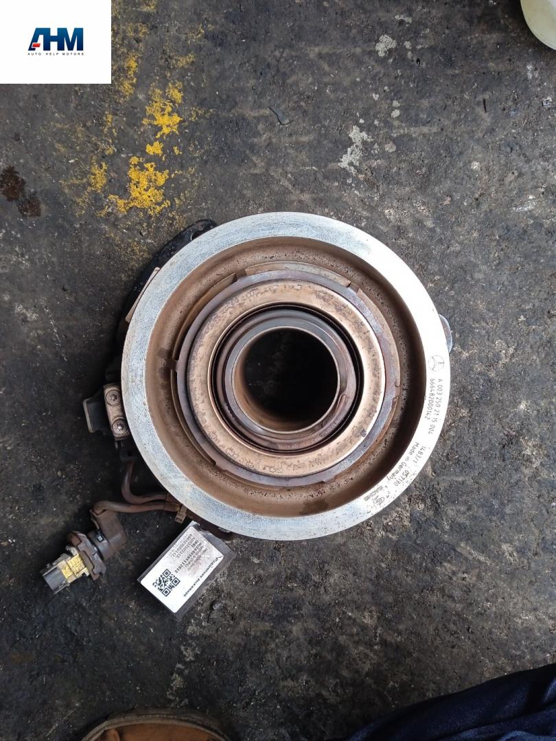 подшипник выжимной Mercedes-Benz Actros 4 поколение (MP4) 2014, 12.8 л., OM 471.900, дизель, белый, правый руль, A0032502115, 666482000142, A0032502115004, A0032509715, A0095423318 - фото №1