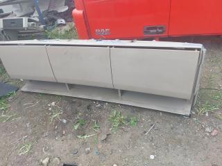 Полка над лобовым стеклом Scania R 3 поколение 2012, 12.7 л., DC 13.112, дизель, АКПП, белый, правый руль, 1805126, 1531257, 1738870