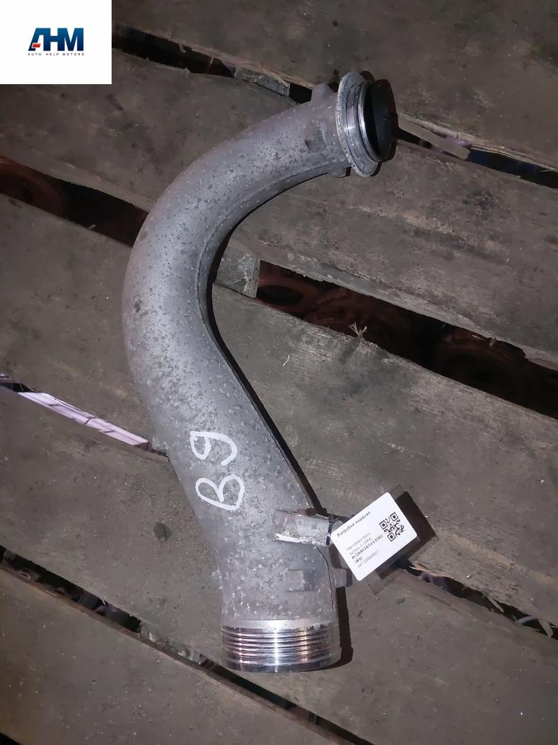 патрубок интеркулера Mercedes-Benz Actros 4 поколение (MP4) 2014, 12.8 л., OM 471.900, дизель, белый, правый руль, A4710984907 - фото №1