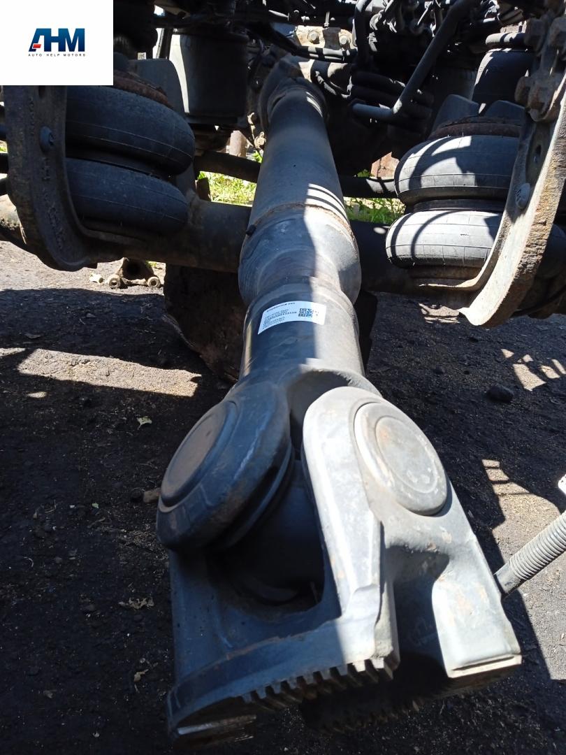 карданный вал Mercedes-Benz Actros 4 поколение (MP4) 2014, 12.8 л., OM 471.900, дизель, белый, правый руль, A6564101407, A9604102707, A6604105202 - фото №1