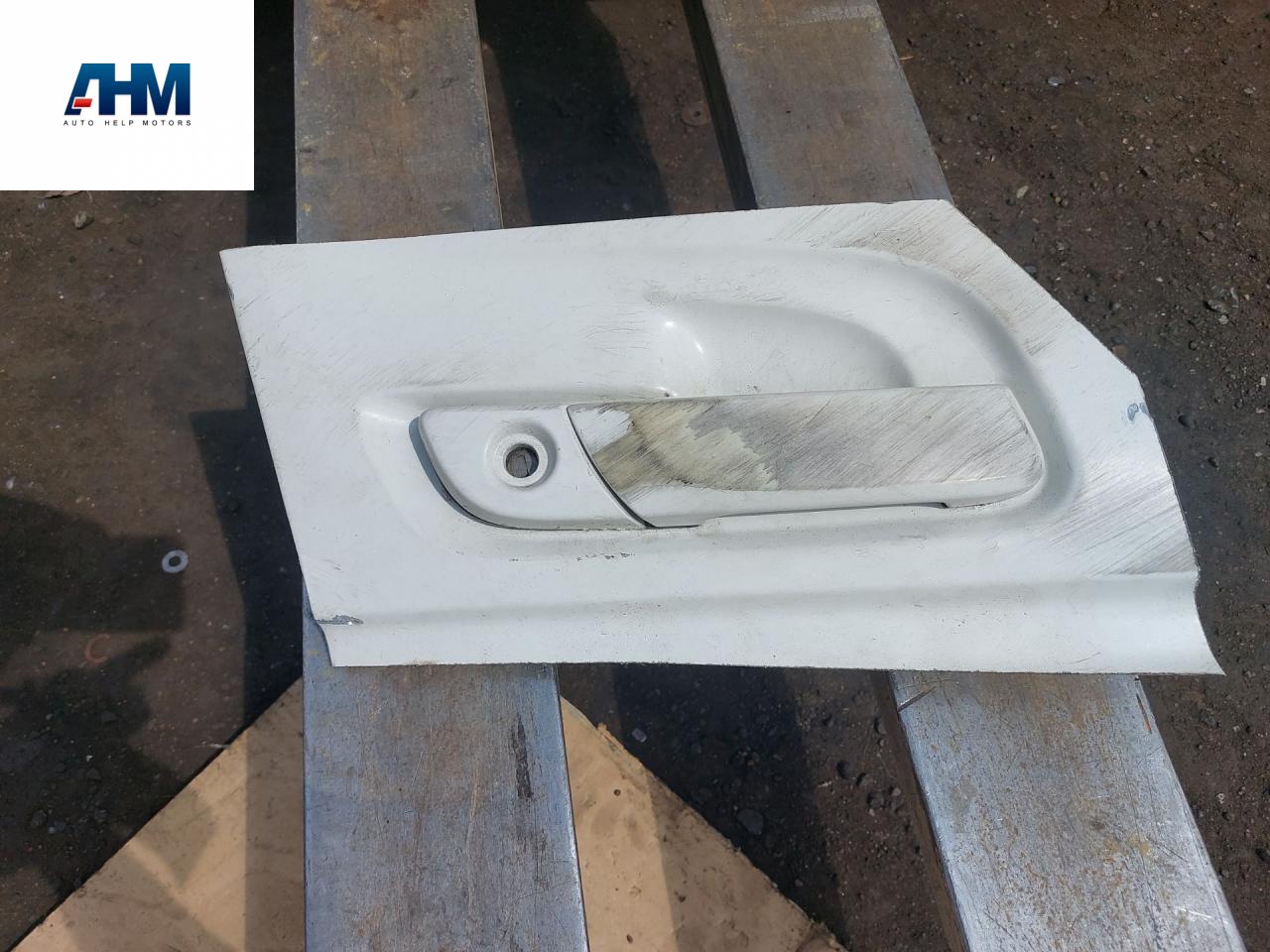 ручка наружная Volvo FH 3 поколение 2014, АКПП, белый, правый руль, 82184447 - фото №1