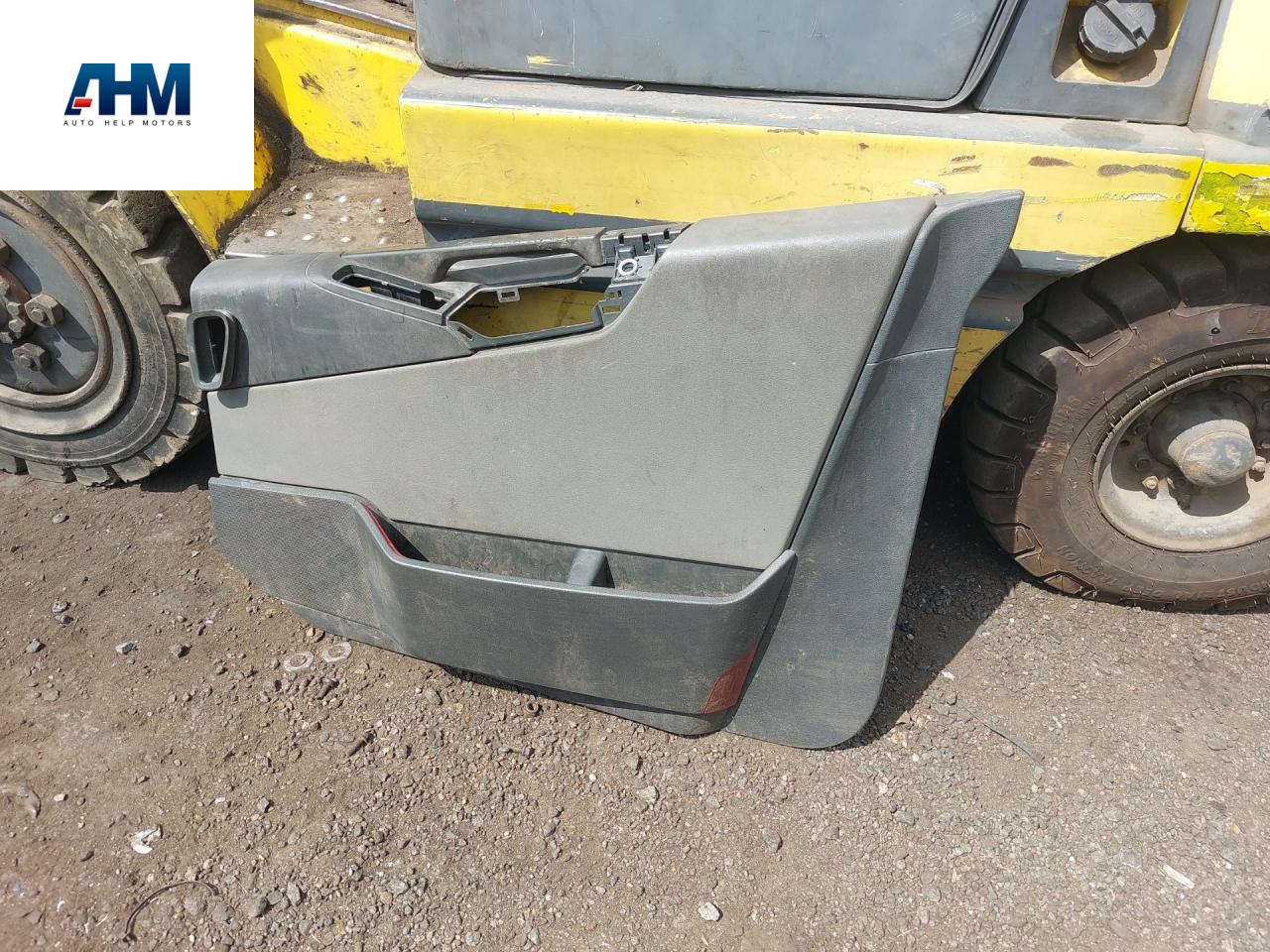 обшивка салона Volvo FH 3 поколение 2014, АКПП, белый, правый руль, 21934402, 82218711 - фото №1