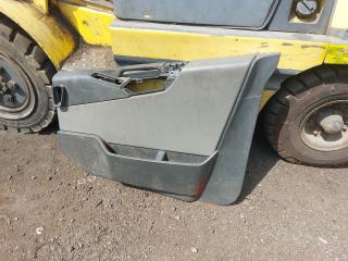 обшивка салона Volvo FH 3 поколение 2014, АКПП, белый, правый руль, 21934402, 82218711