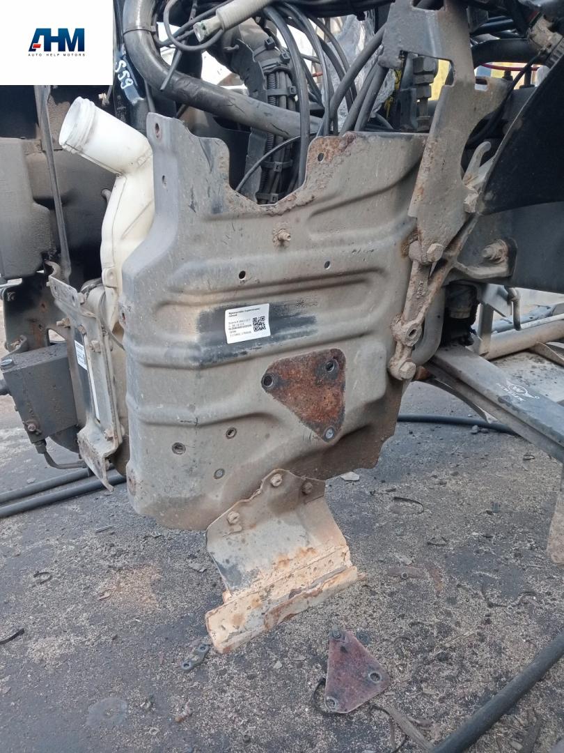 кронштейн (крепление) Scania R 3 поколение 2013, 12.7 л., DC 13.111, дизель, МКПП, белый, правый руль, 2105660, 1793016 - фото №1