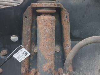 крепление амортизатора Scania R 3 поколение 2013, 12.7 л., DC 13.111, дизель, МКПП, белый, правый руль, 1921160, 1371578, 1334647, 1509784, 1450841, 1422253, 3087168