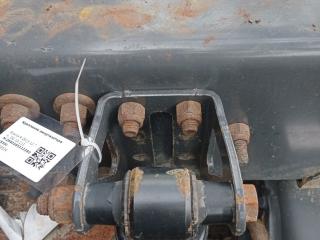 крепление амортизатора Scania R 3 поколение 2013, 12.7 л., DC 13.111, дизель, МКПП, белый, правый руль, 1854534