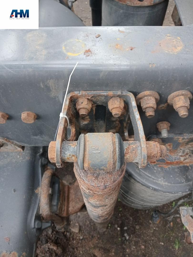 крепление амортизатора Scania R 3 поколение 2013, 12.7 л., DC 13.111, дизель, МКПП, белый, правый руль, 1854534 - фото №1