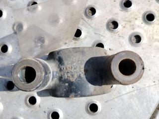 крепление стабилизатора / втулки стабилизатора MAN TGX 1 поколение 2017, 12.4 л., D 2676 LF 51, дизель, АКПП, белый, правый руль, 81437180059