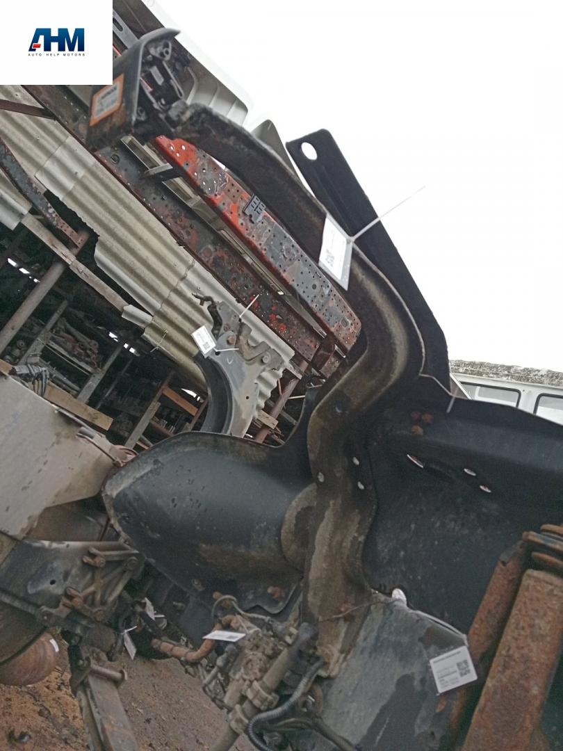 крепление ( кронштейн ) крыла Scania R 3 поколение 2013, 12.7 л., DC 13.111, дизель, МКПП, белый, правый руль, 1866050, 1741570, 1485306, 1390744, 1354794, 1485308, 1393964 - фото №1