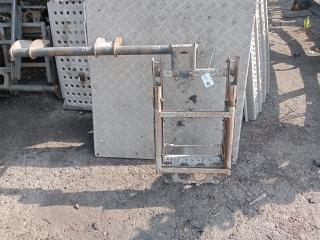 подножка Mercedes-Benz Actros 4 поколение (MP4) 2014, 12.8 л., OM 471.900, дизель, белый, правый руль, A9605200431