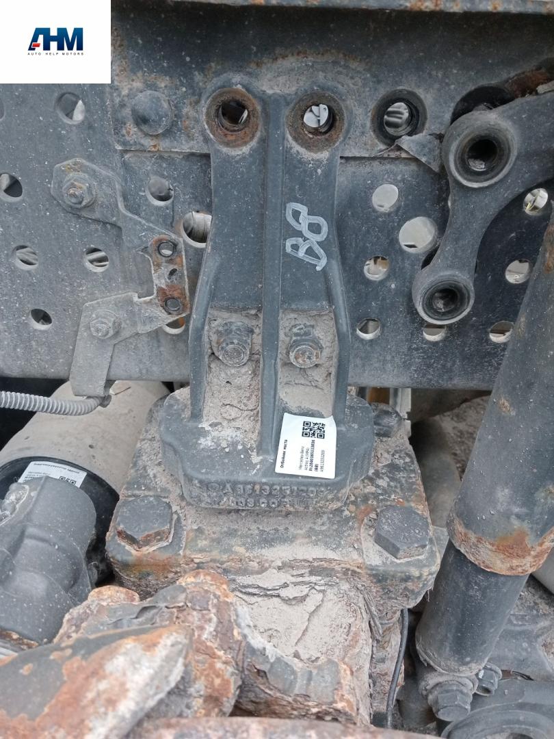 отбойник моста Mercedes-Benz Actros 4 поколение (MP4) 2014, 12.8 л., OM 471.900, дизель, белый, правый руль, A9613251209 - фото №1