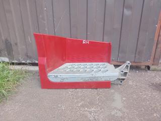 Подножка кабины Volvo FH 3 поколение 2013, 12.8 л., D13C460, дизель, АКПП, красный, правый руль, 82859306