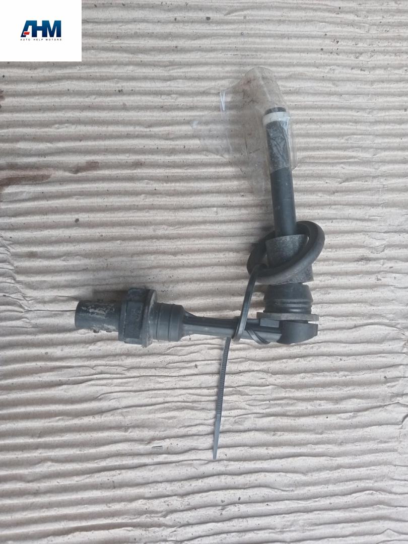 датчик уровня омывающей жидкости Volvo FH 3 поколение 2013, 12.8 л., D13C460, дизель, АКПП, красный, правый руль, 82289560 - фото №1