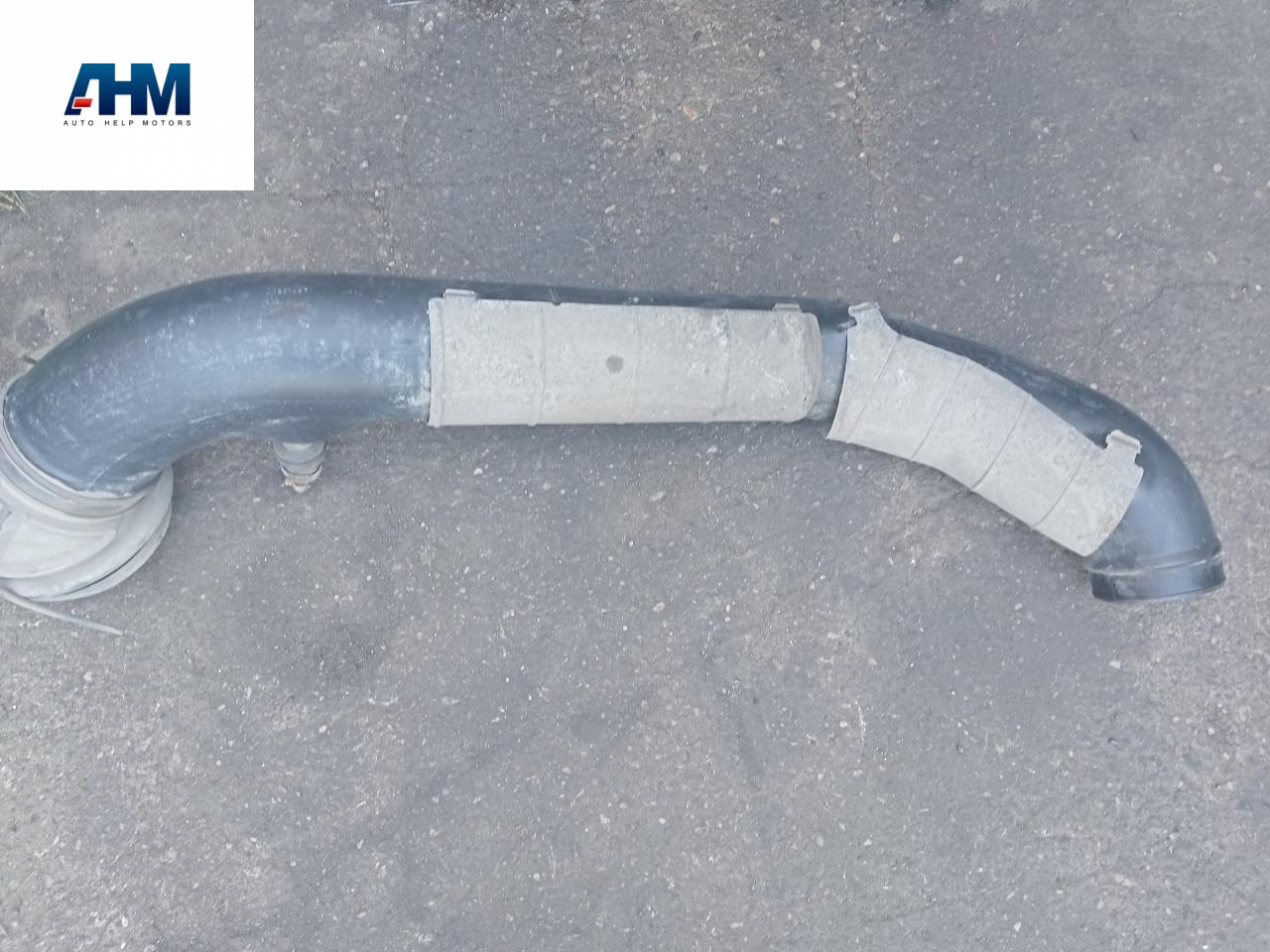 патрубок воздушного фильтра Volvo FH 3 поколение 2013, 12.8 л., D13C460, дизель, АКПП, красный, правый руль, 20551487, 21115482 - фото №1