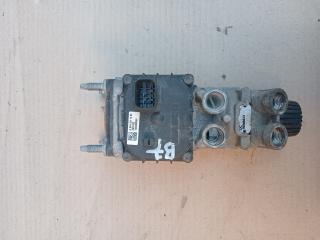 кран главный тормозной Mercedes-Benz Actros 4 поколение (MP4) 2015, 12.8 л., OM 471.900, дизель, белый, правый руль, A0044311406, A0044313306, 4800030300, A0044314906