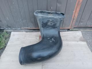 патрубок воздушного фильтра Volvo FH 3 поколение 2013, 12.8 л., D13C460, дизель, АКПП, красный, правый руль, 21627374