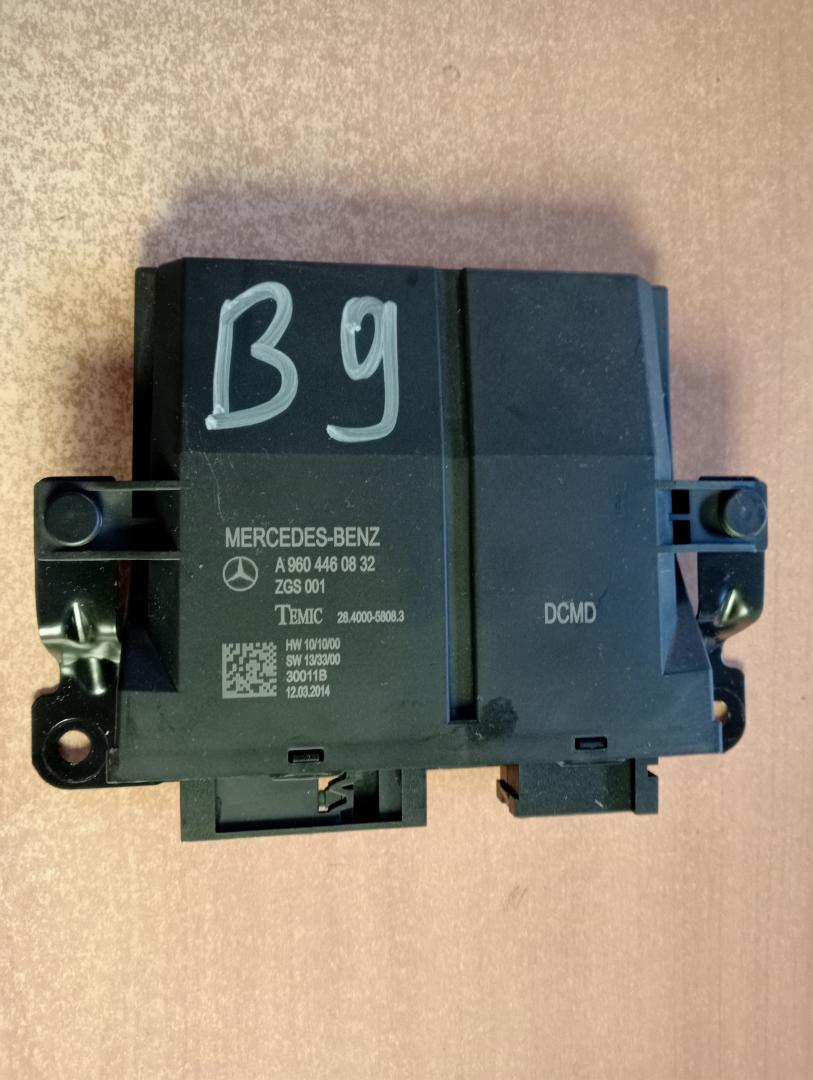 блок управления (другие) Mercedes-Benz Actros 4 поколение (MP4) 2014, 12.8 л., OM 471.900, дизель, белый, правый руль, A9604460832, A9604460632, A9604460532, A9604460432 - фото №1