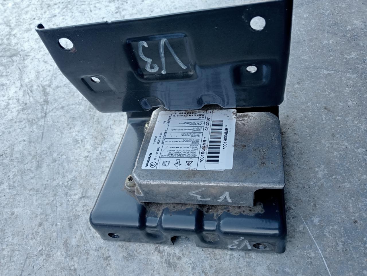 блок AirBag Volvo FH 3 поколение 2013, 12.8 л., D13C460, дизель, АКПП, красный, правый руль, 21673752, A2C53376150, 82194231 - фото №1