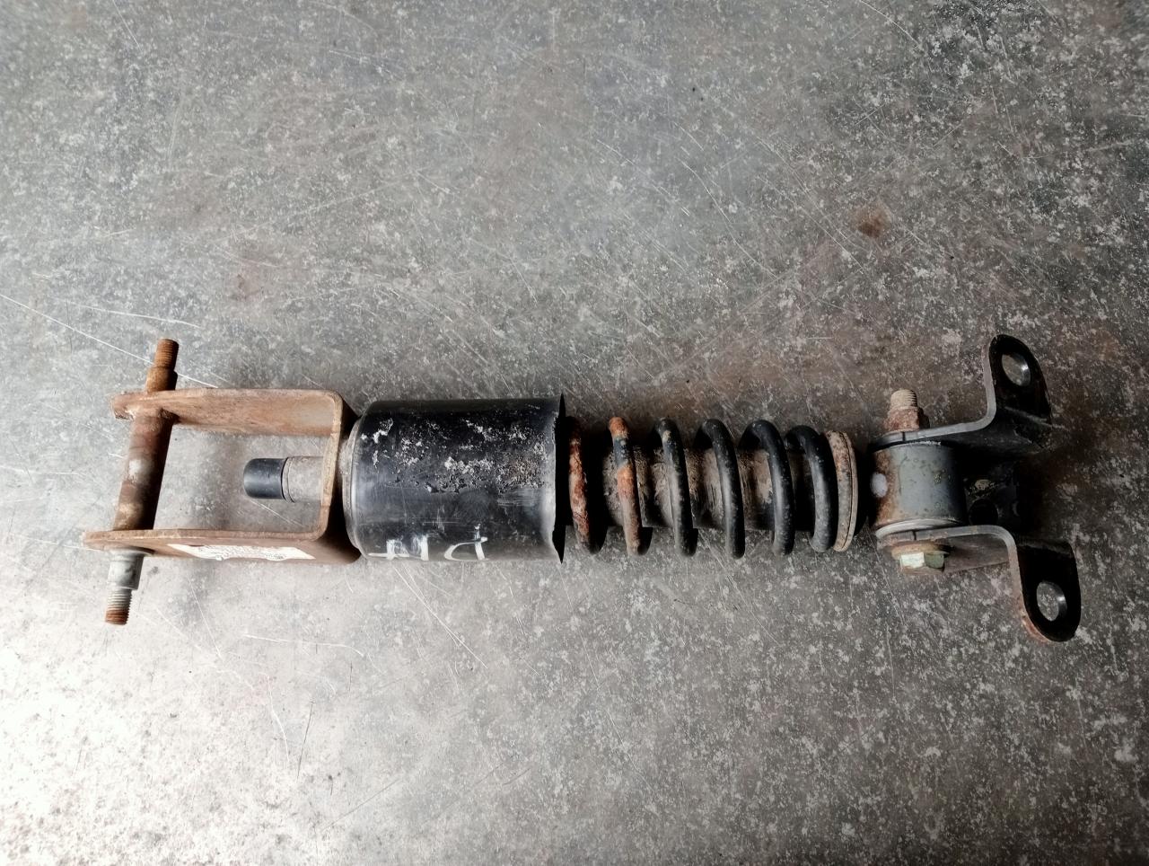 амортизатор кабины Mercedes-Benz Actros 4 поколение (MP4) 2014, 12.8 л., OM 471.900, дизель, белый, правый руль, 9603106855 - фото №1