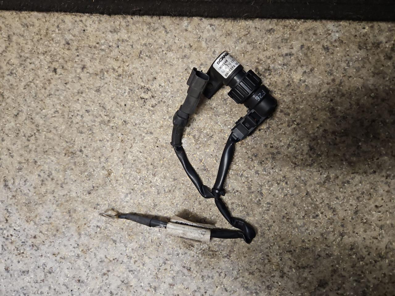 предохранитель высоковольтный Scania G 2 поколение 2013, 12.7 л., DC 13.112, дизель, красный, правый руль, 1908948 - фото №1