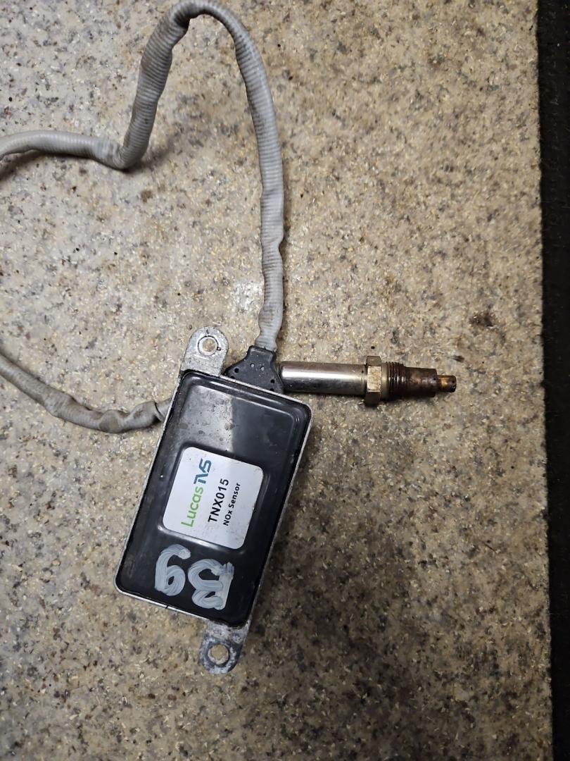 Датчик NOx Mercedes-Benz Actros 4 поколение (MP4) 2014, 12.8 л., OM 471.900, дизель, белый, правый руль, A0091530028, 0091530028, 0101539528, A0101539528, 51032, TNX015 - фото №1