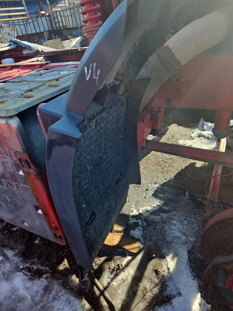 крыло Volvo FH 3 поколение 2013, 12.8 л., D13C500, дизель, АКПП, белый, правый руль, 82637695, 84160723, 84160725 - фото №1