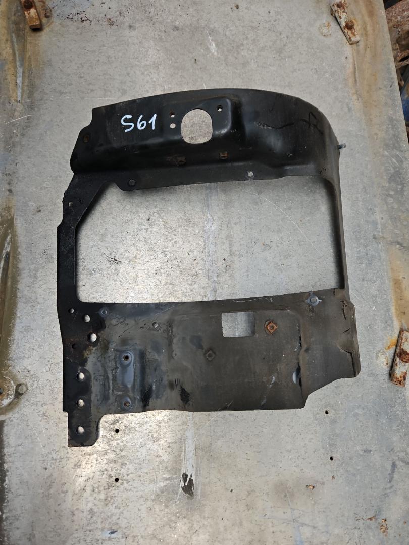 крепление фары левой Scania G 2 поколение 2013, 12.7 л., DC 13.112, дизель, красный, правый руль, 2227578, 2124019, 1932223, 1853354 - фото №1