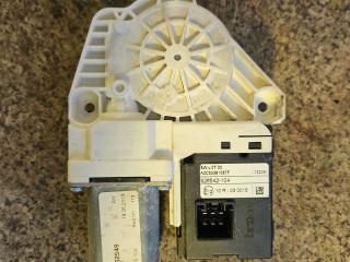 моторчик стеклоподъемника Volvo FH 3 поколение 2013, 12.8 л., D13C460, дизель, АКПП, белый, правый руль, 84062949