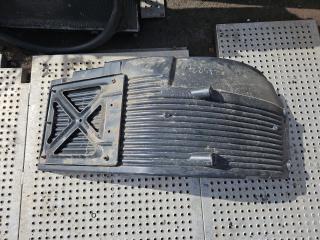 защита арок (подкрылок) Volvo FH 3 поколение 2013, 12.8 л., D13C460, дизель, АКПП, белый, правый руль, 82271846, 82110404, 84228536