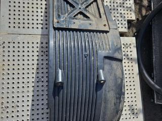 защита арок (подкрылок) Volvo FH 3 поколение 2013, 12.8 л., D13C500, дизель, АКПП, белый, правый руль, 82271846, 82110404, 84228536