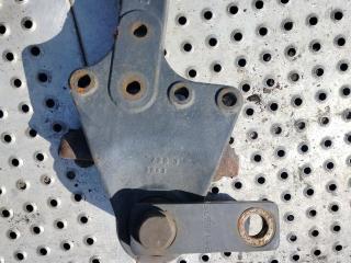 кронштейн рессоры Volvo FH 3 поколение 2014, АКПП, белый, правый руль, 21575601