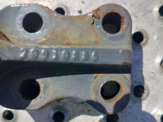 крепление амортизатора Volvo FH 3 поколение 2014, АКПП, белый, правый руль, 20910886