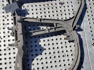 кронштейн глушителя Volvo FH 3 поколение 2014, АКПП, белый, правый руль, 21638271, 22631518, 21887348