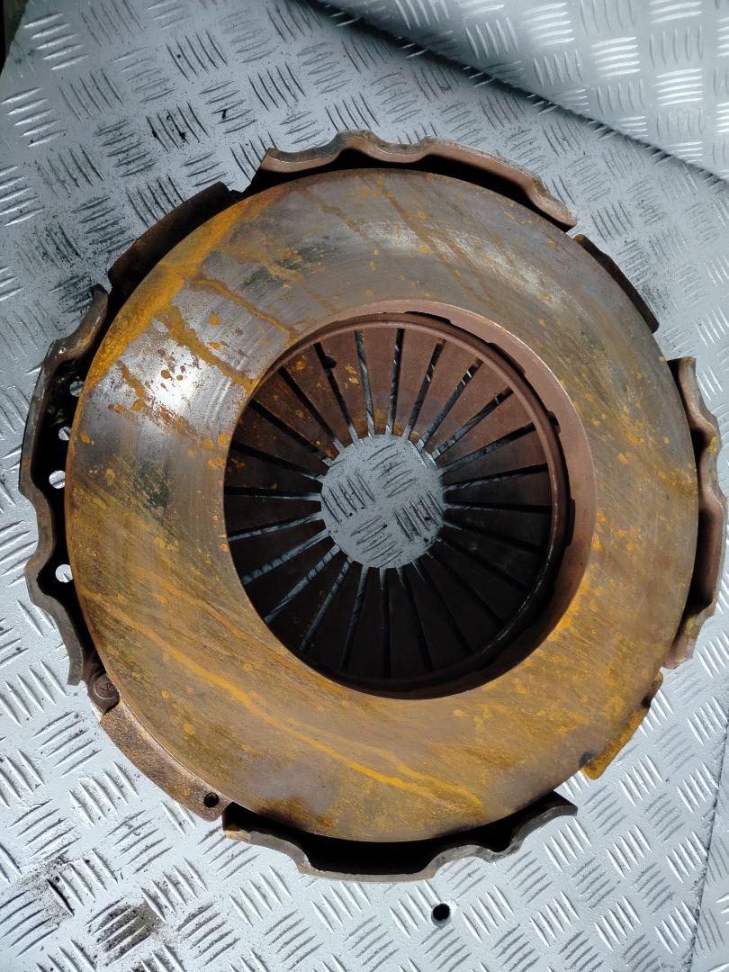 корзина сцепления MAN TGX 1 поколение 2018, 12.4 л., D 2676 LF 52, дизель, АКПП, белый, правый руль, 81303050254, 81303059254 - фото №1