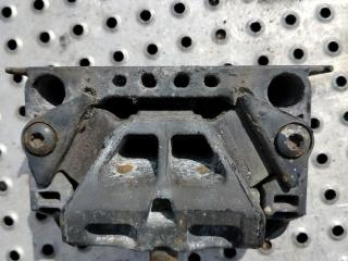 подушка крепления двигателя Mercedes-Benz Actros 4 поколение (MP4) 2017, om471.926, дизель, МКПП, белый, правый руль, V06663