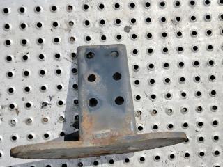 кронштейн пневмоподушки Mercedes-Benz Actros 4 поколение (MP4) 2017, om471.926, дизель, МКПП, белый, правый руль